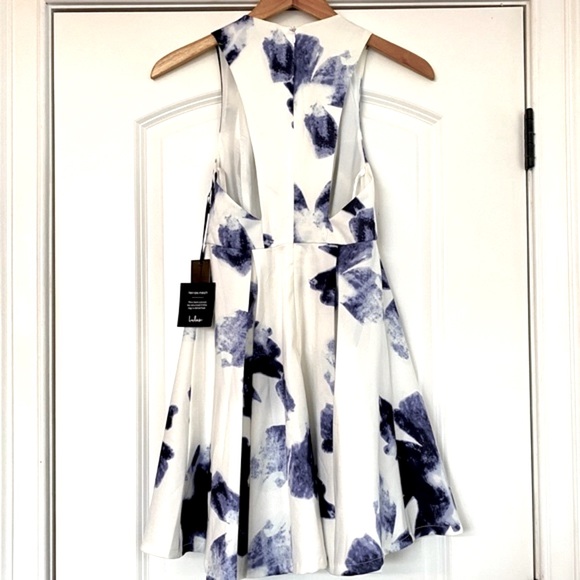 Lulu’s Seeing Chic Tulip Dress (XS) - Picture 5 of 12
